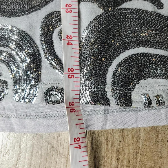 Express Embellished Silver Sequin Women's Sleeveless Blouse Tank Top Size Small - Picture 11 of 13